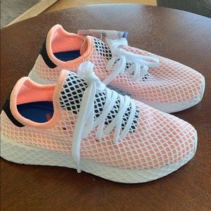 Running sneakers